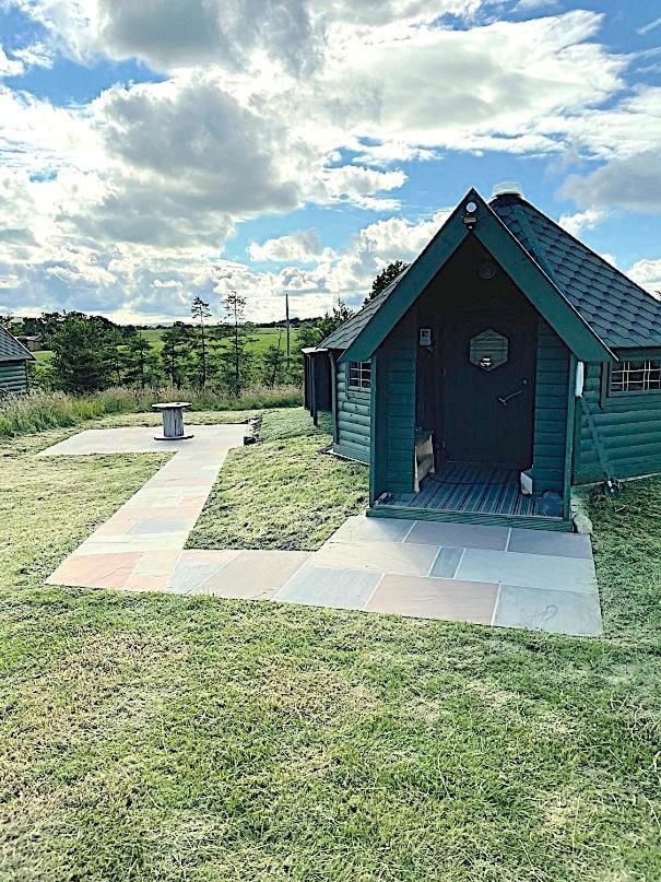 Holly Tree Glamping *