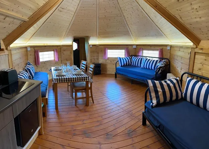Holly Tree Glamping Cabins