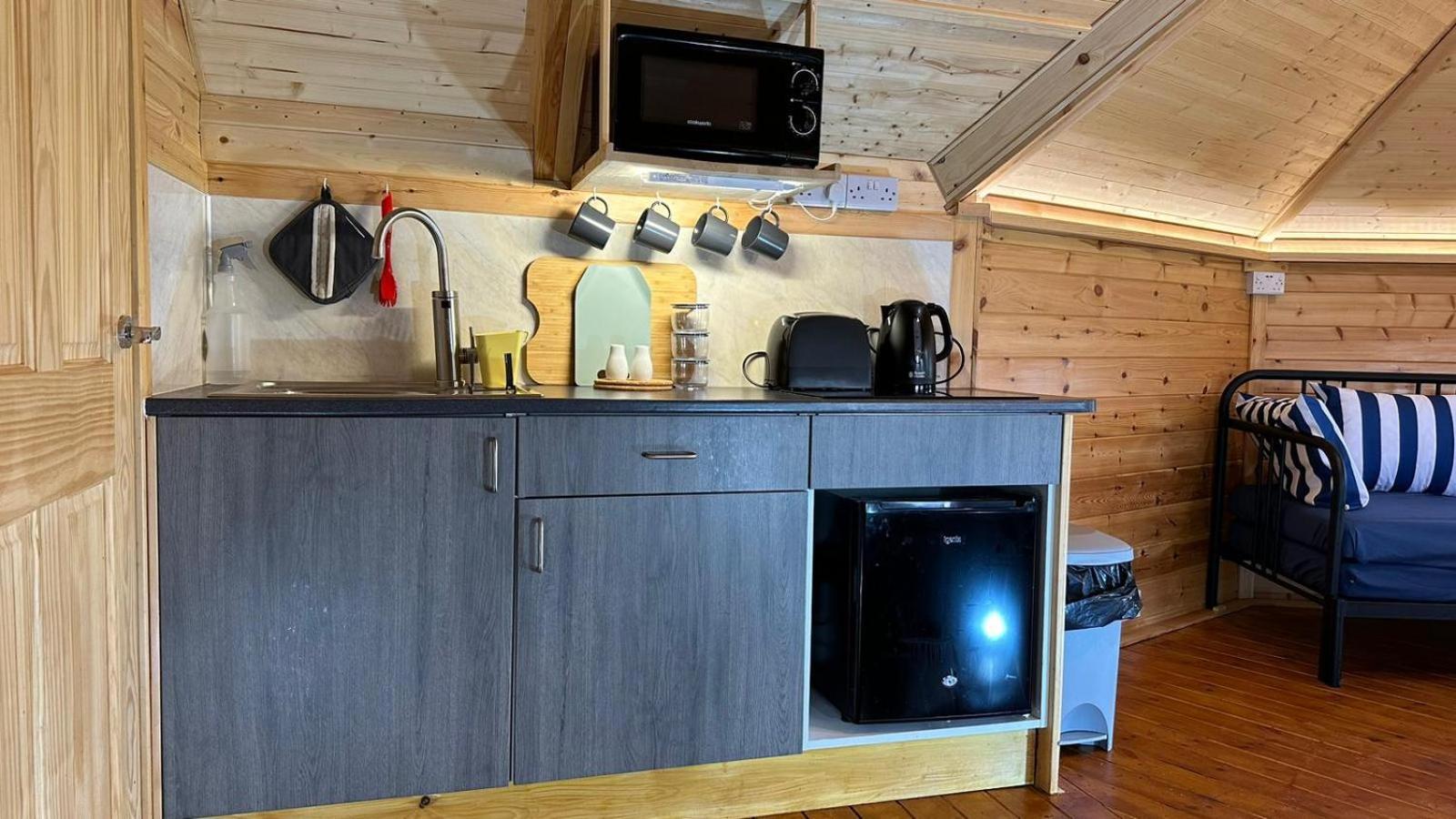 Chalet Holly Tree Glamping *